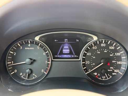Used 2017 Nissan Altima 2.5 SV FWD image 30