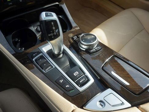 Used 2014 BMW 535i xDrive Sedan image 44