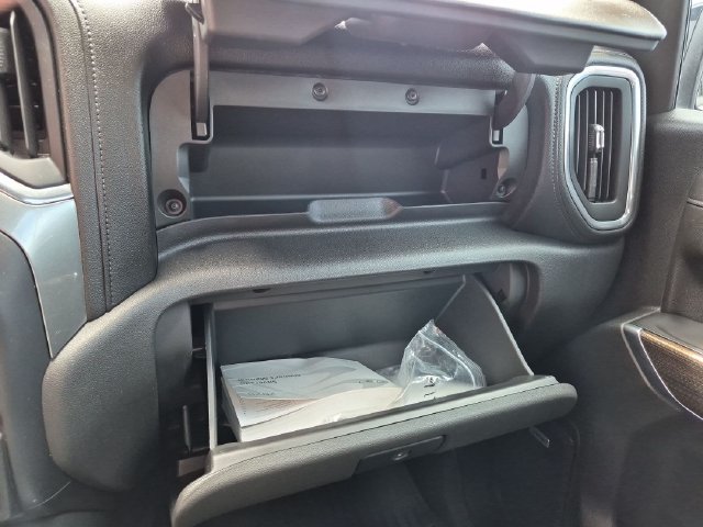 Used 2020 Chevrolet Silverado 1500 RST AWD/4WD image 18