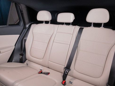 New 2026 Mercedes-Benz GLC 300 image 27