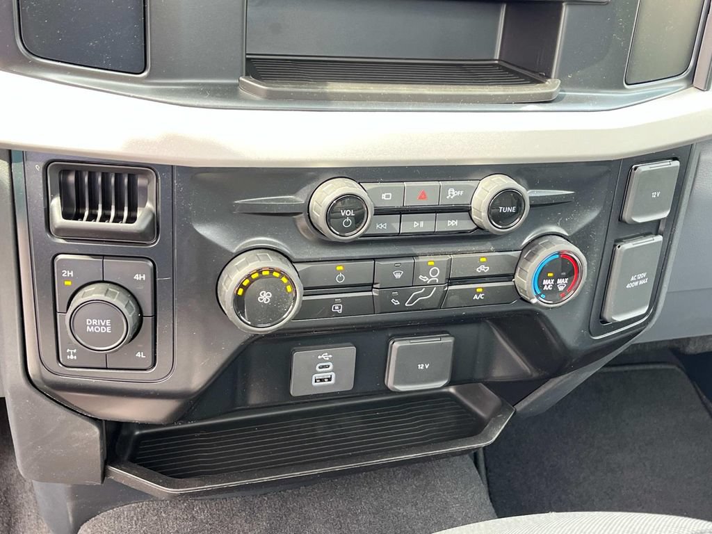 New 2025 Ford F350 XL w/ STX Appearance Package AWD/4WD image 23