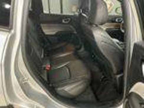 Used 2024 Jeep Compass Limited image 13