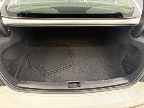 Used 2021 Volvo S60 T8 Inscription image 34