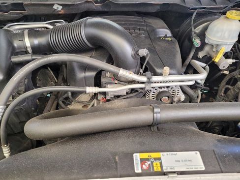 Used 2019 RAM 1500 Express w/ Express Value Package AWD/4WD image 30