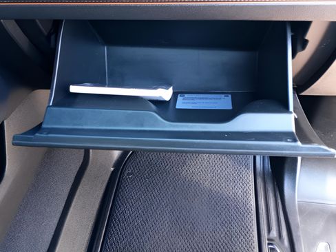 Used 2024 GMC Sierra 1500 AT4 w/ Technology Package image 39