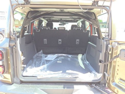 New 2026 Ford Bronco Raptor w/ Interior Carbon Fiber Pack AWD/4WD image 10