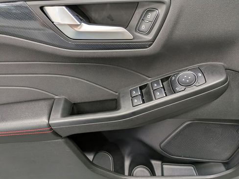Used 2024 Ford Escape ST-Line w/ Tech Pack #1 AWD/4WD image 10