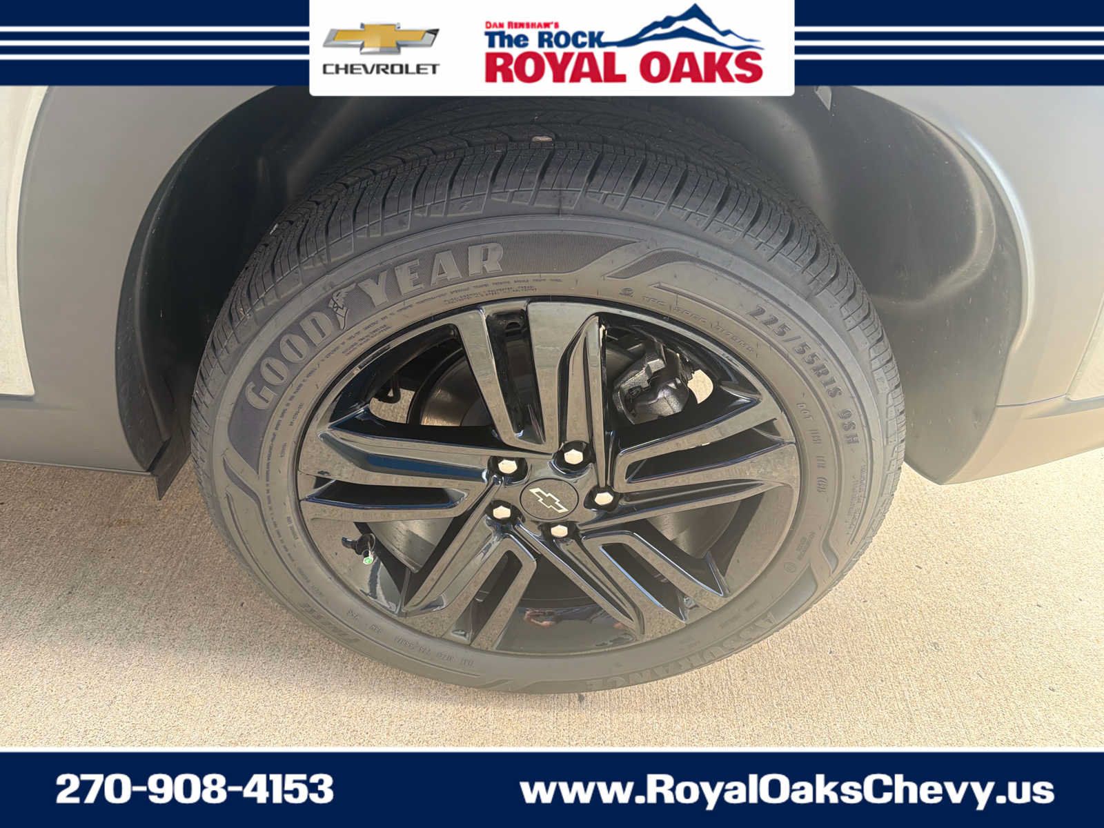 Used 2026 Chevrolet Trax ACTIV w/ Sunroof Package FWD image 11