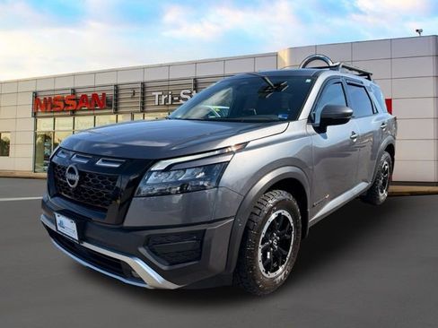 Certified 2025 Nissan Pathfinder Rock Creek image 2