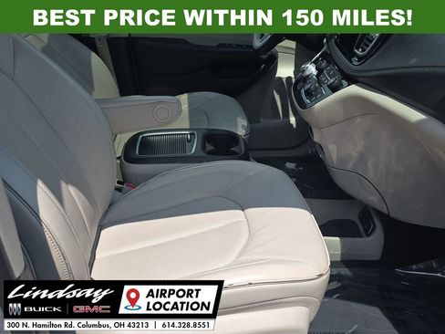 Used 2020 Chrysler Pacifica Limited image 28