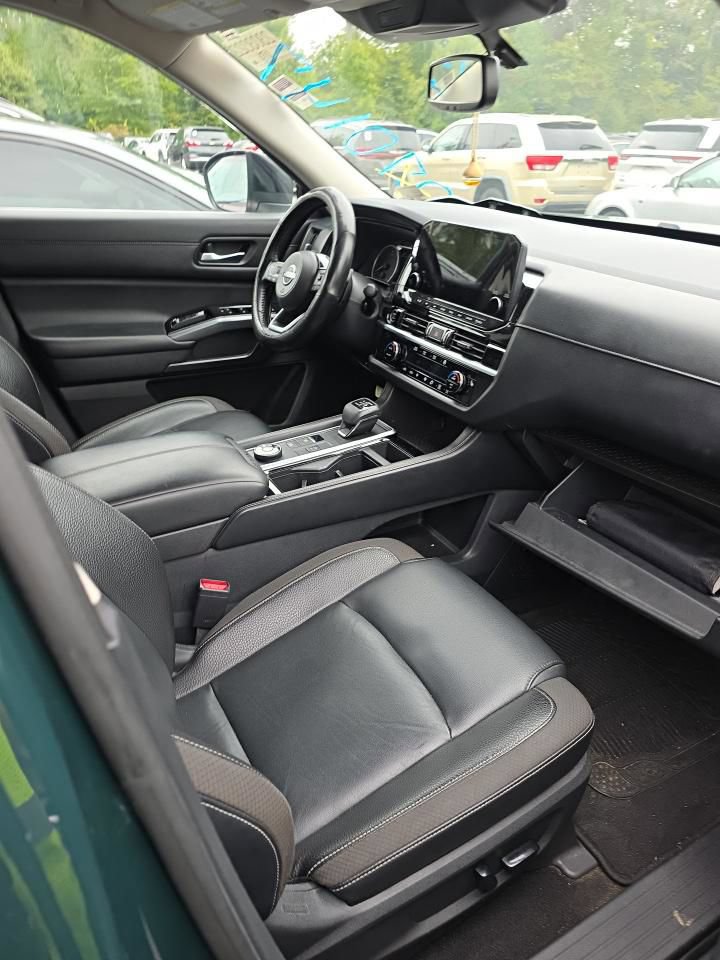 Used 2022 Nissan Pathfinder SL w/ Cargo Package AWD/4WD image 14
