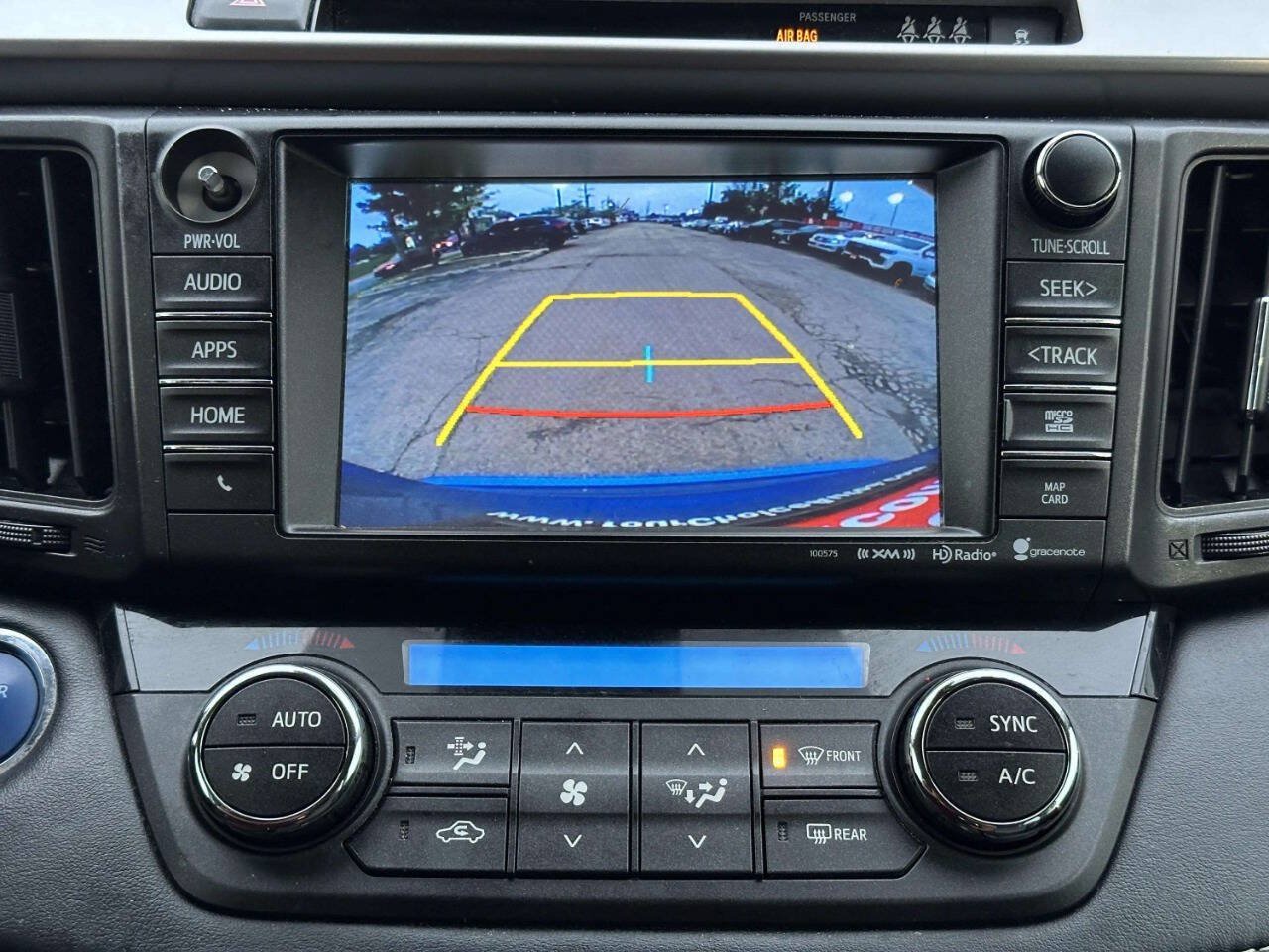 Used 2018 Toyota RAV4 Limited AWD/4WD image 33