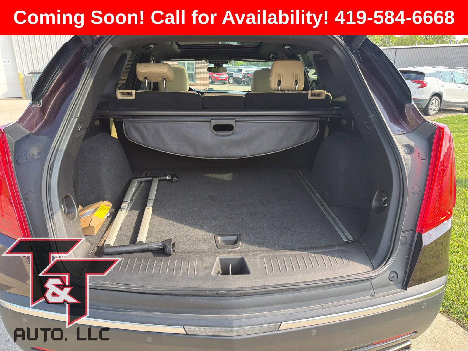 Used 2017 Cadillac XT5 Luxury w/ Driver Awareness Package FWD image 7