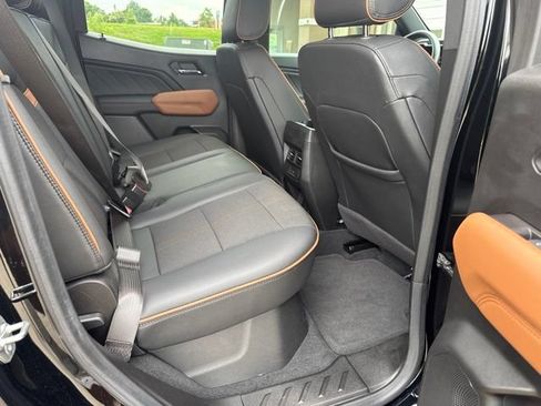 Used 2024 GMC Canyon AT4 AWD/4WD image 12