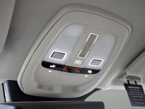 New 2025 Volvo XC90 T8 Plus w/ Protection Package Premier image 29