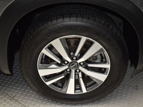 Used 2025 Nissan Pathfinder SL AWD/4WD image 38
