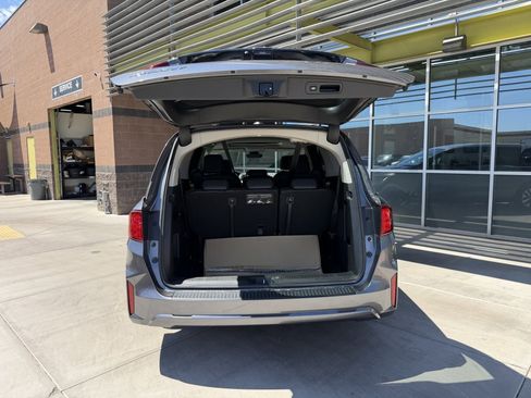 Used 2025 Honda Odyssey EX-L image 37
