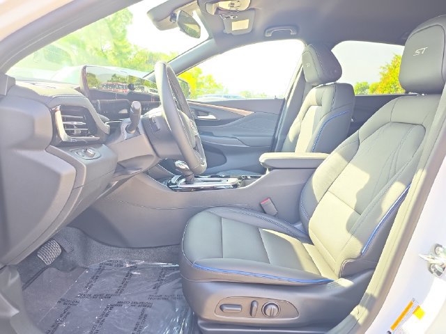 New 2026 Buick Envista Sport Touring w/ Convenience I Package FWD image 17