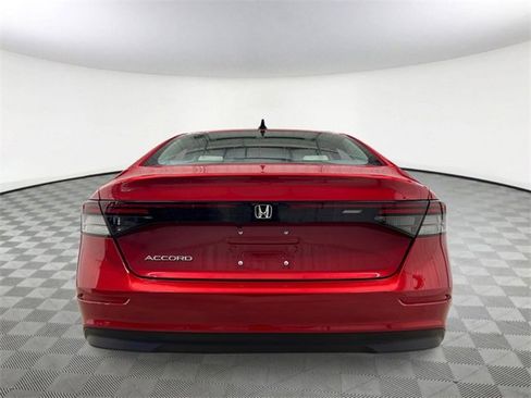 New 2025 Honda Accord SE image 4