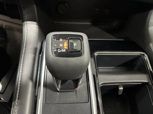 Used 2024 Nissan Pathfinder SV AWD/4WD image 56