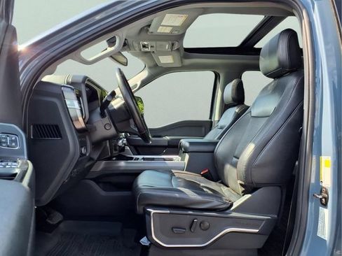 Used 2023 Ford F250 Lariat w/ Sport Appearance Package AWD/4WD image 26