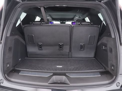 Used 2025 Cadillac Escalade Sport Platinum w/ LPO, Floor Liner Package AWD/4WD image 32