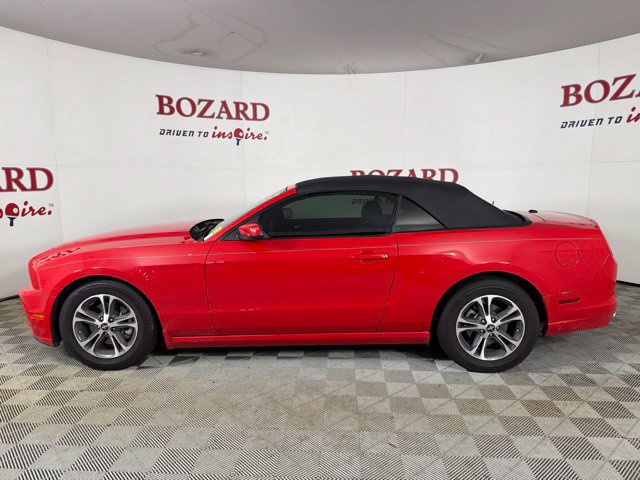 Used 2014 Ford Mustang Premium RWD image 8