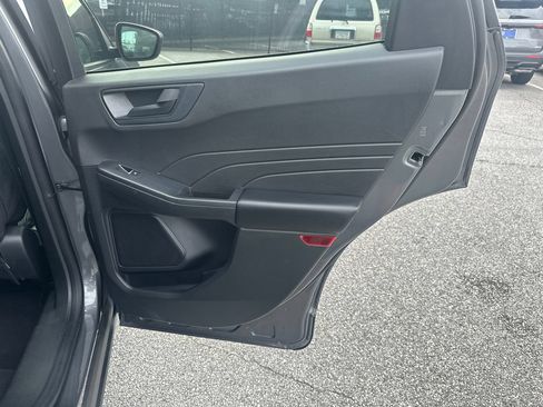 Certified 2024 Ford Escape Active AWD/4WD image 18