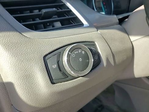 Used 2012 Ford Edge SEL image 11