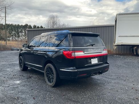 Used 2018 Lincoln Navigator Reserve w/ Technology Package image 7
