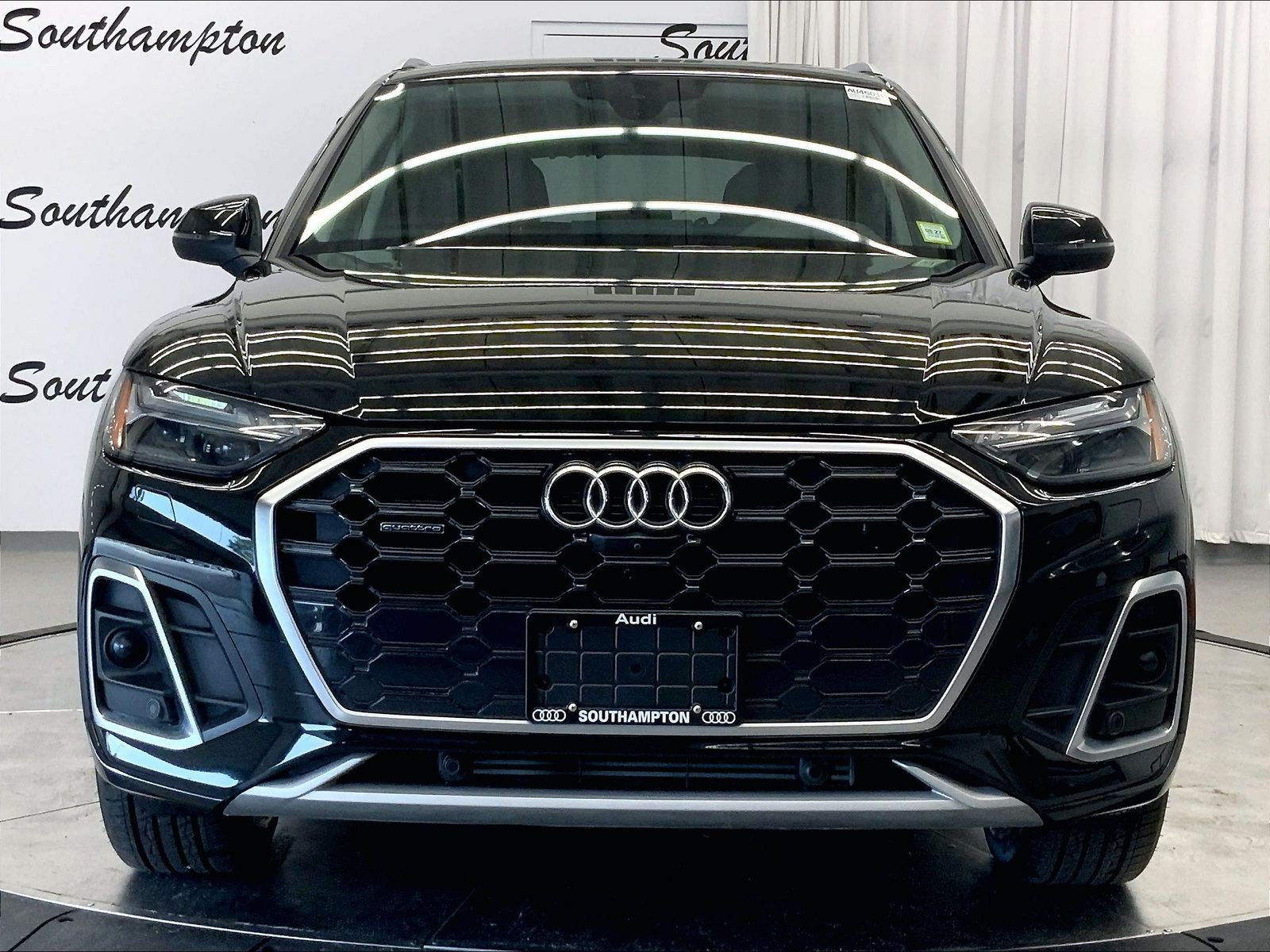 Certified 2023 Audi Q5 2.0T Prestige w/ Prestige Package AWD/4WD image 2