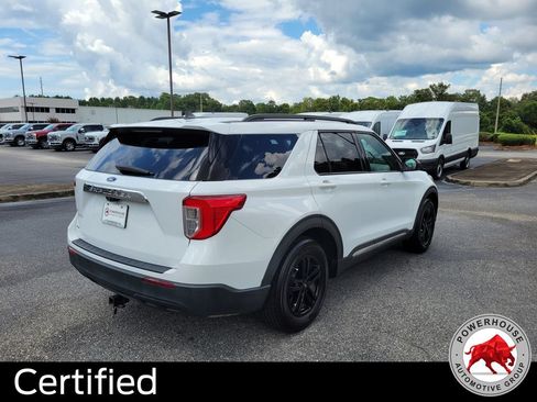Certified 2022 Ford Explorer XLT RWD image 5