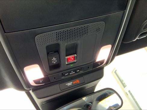 Used 2025 Honda Accord Sport image 32