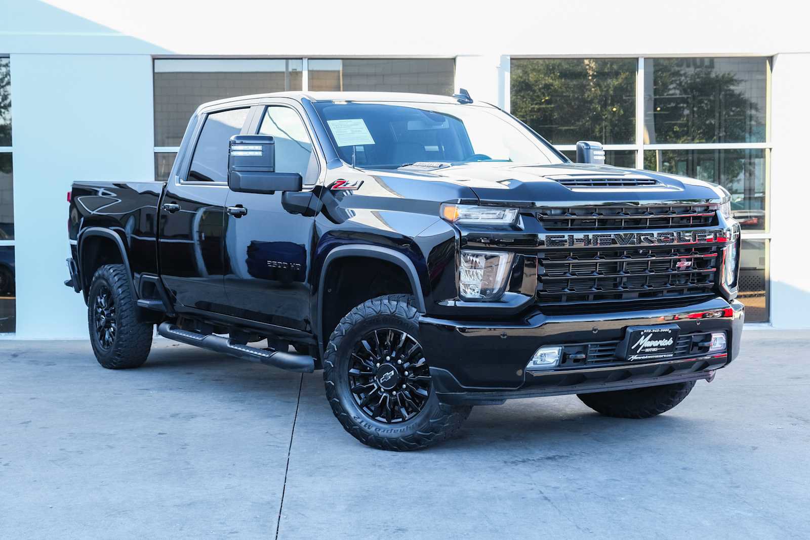 Used 2022 Chevrolet Silverado 2500 LTZ w/ LTZ Plus Package AWD/4WD image 8