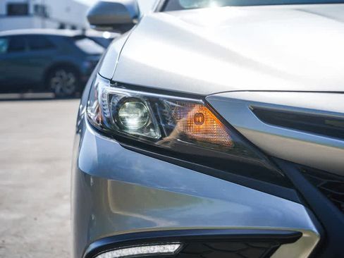 Used 2024 Toyota Camry SE w/ Convenience Package FWD image 10