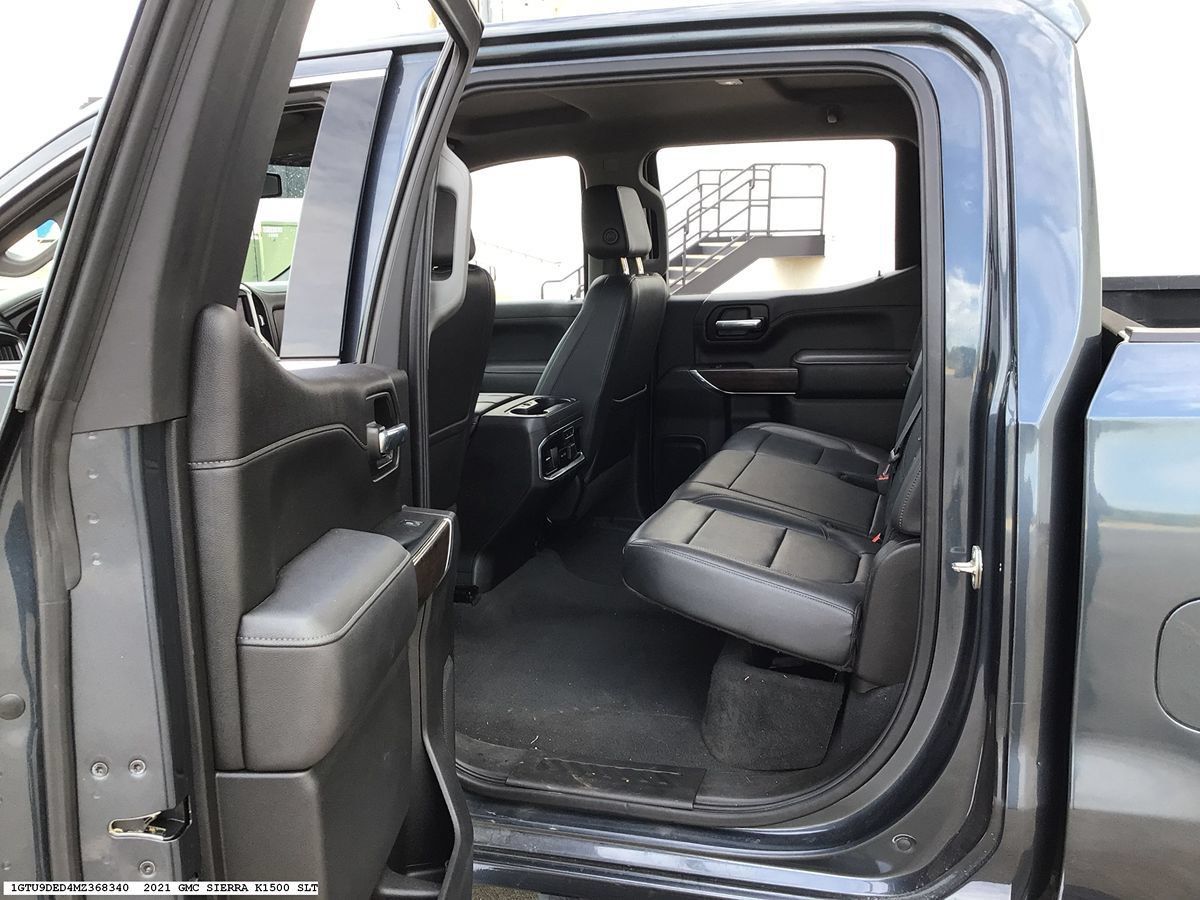 Used 2021 GMC Sierra 1500 SLT AWD/4WD image 9