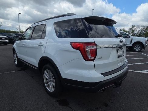 Used 2019 Ford Explorer XLT AWD/4WD image 14