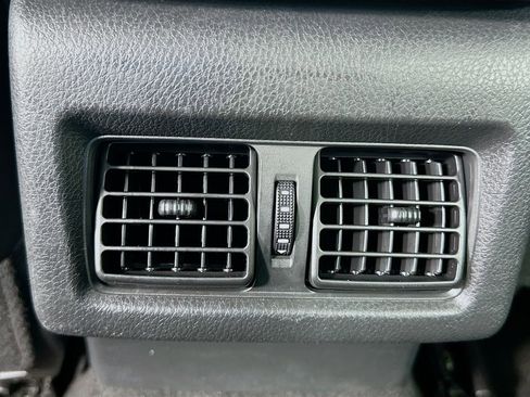 Used 2018 Toyota Camry XSE image 25