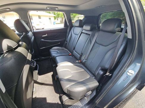 Used 2020 Hyundai Santa Fe SEL w/ Convenience + Premium Package FWD image 9