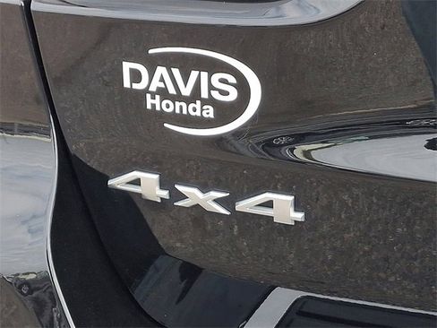 Used 2018 Jeep Grand Cherokee Summit image 33