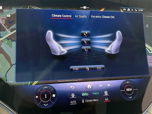 Used 2022 Mercedes-Benz EQS 580 4MATIC Sedan image 17