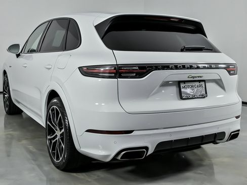 Used 2019 Porsche Cayenne E-Hybrid image 10