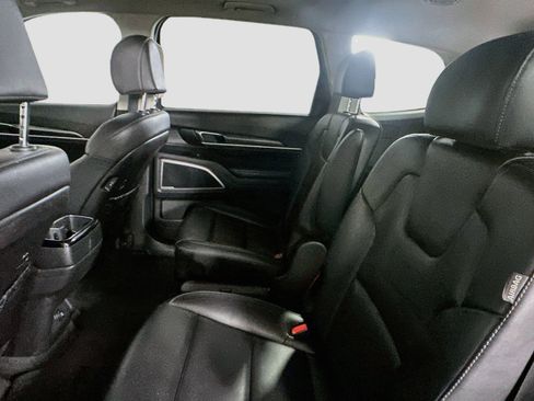 Used 2025 Kia Telluride S FWD image 29