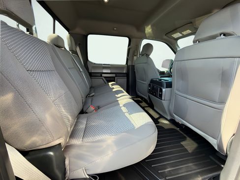 Used 2020 Ford F150 XLT w/ Equipment Group 302A Luxury AWD/4WD image 21