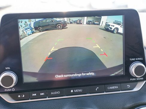 Used 2025 Nissan Sentra SV image 22