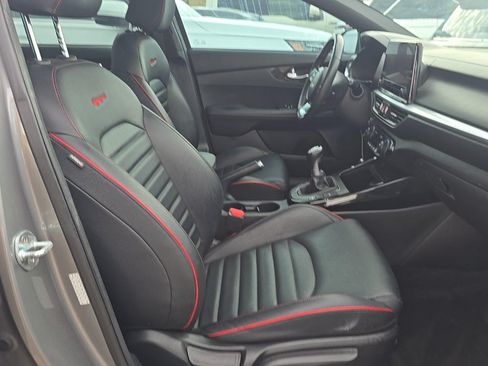 Used 2022 Kia Forte GT FWD image 16