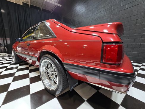 Used 1990 Ford Mustang LX image 29