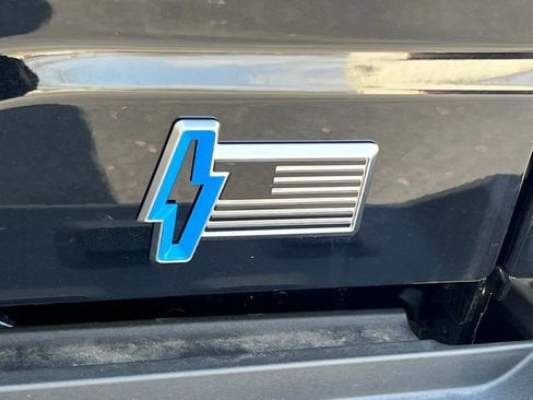 New 2025 Ford F150 Lightning Flash AWD/4WD image 13