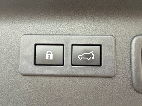 Certified 2025 Subaru Forester Touring w/ Popular Package - Touring AWD/4WD image 40