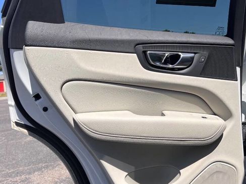 Used 2019 Volvo XC60 T5 Inscription w/ Protection Package Premier image 14